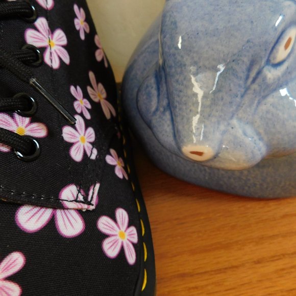 Dr Doc Martens Page Meadow pink cherry blossom floral canvas festival boots NWOT - Picture 11 of 16